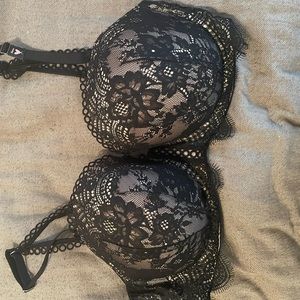 Victoria’s Secret lined Demi bra sz 38DDD